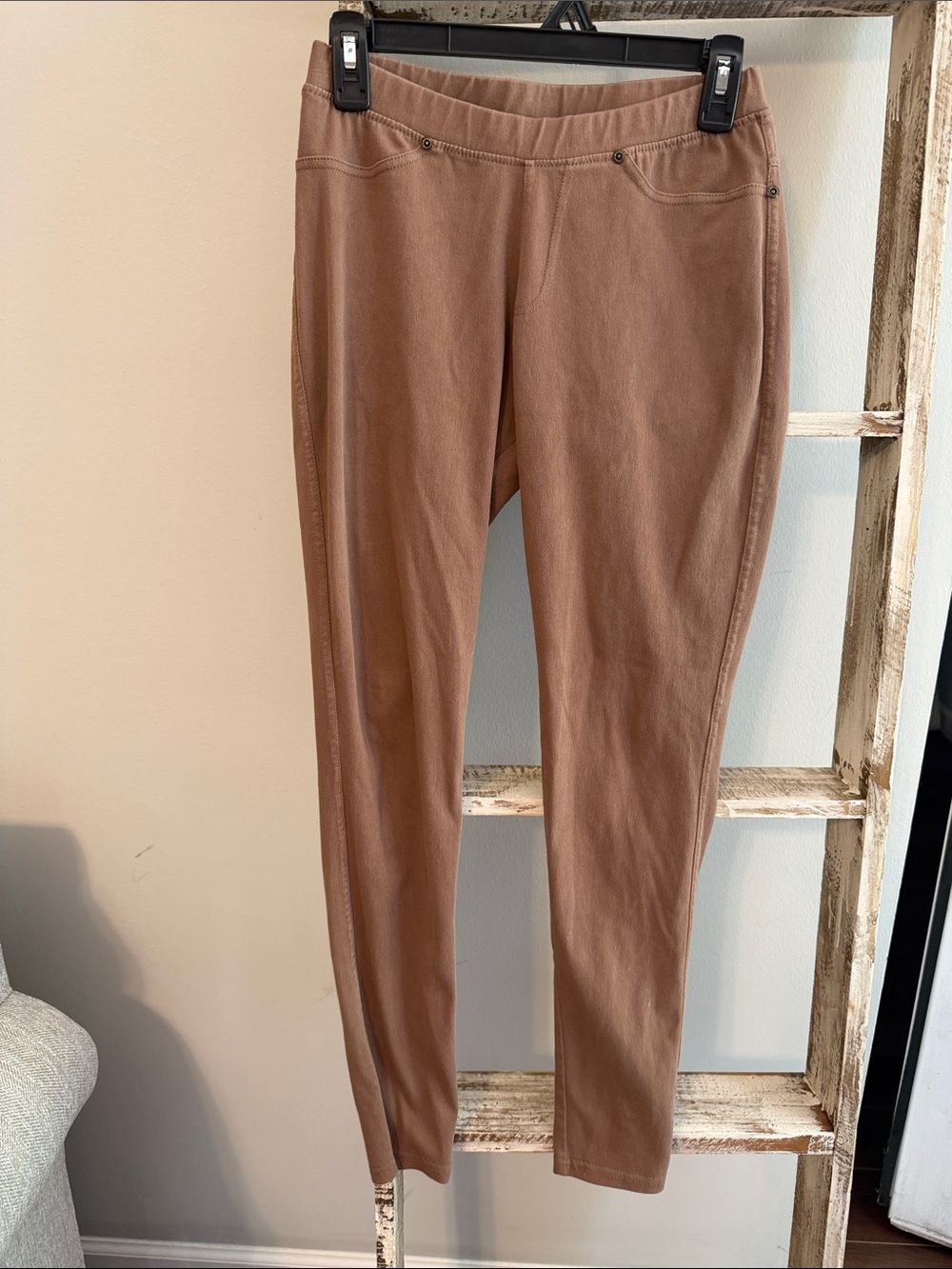 Lildy Slim Pull-On Pants in Warm Taupe
